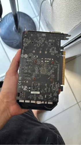 Placa de Vídeo GIGABYTE GeForce 1050Ti 4GB