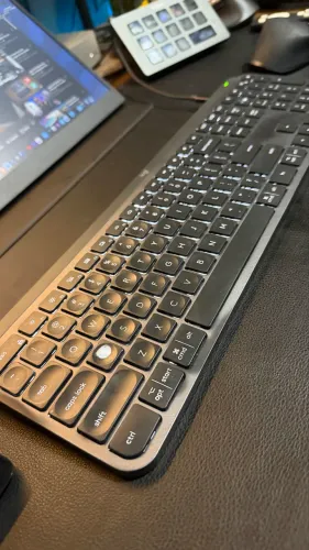 MX Keys + MX Master 3 (LEIA DESCRIÇÃO)