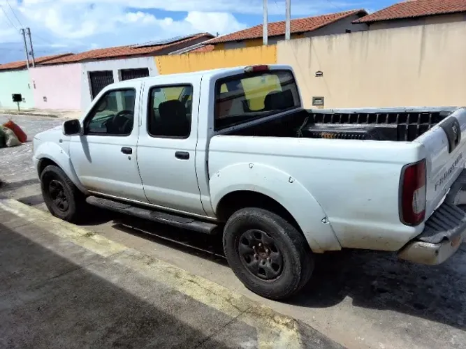 Nissan Frontier SE/ SE ONE CD 4X2 2.8 TDI Dies 2003