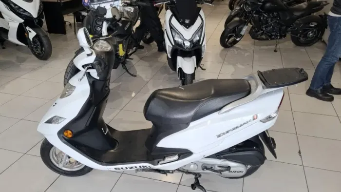 Burgman 19 - Revisada com Garantia