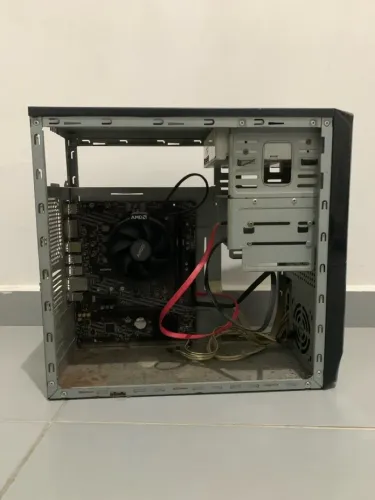 Computador Montado Ryzen 3 3200G Sem Placa-Mãe