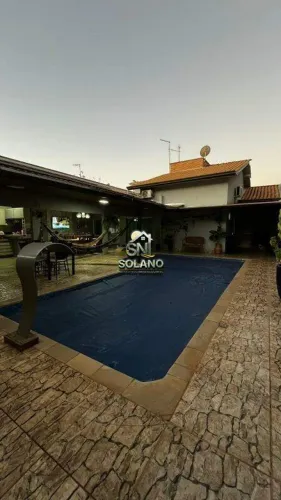 Belíssima Casa Térrea no Jardim Veneza em Senador Canedo/GO.