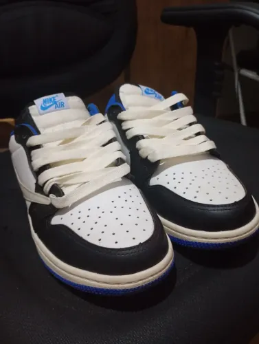 Tênis Nike Air Jordan 1 Retro Low Fragment Design x Travis Scott Couro Branco Preto Azul