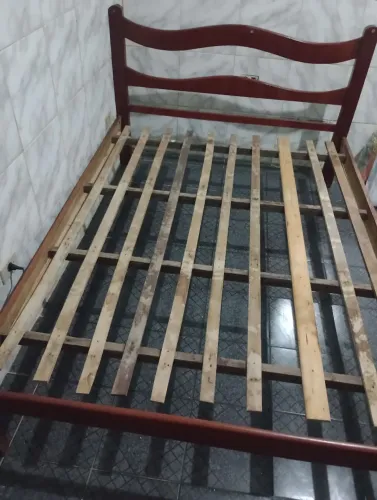 CAMA DE CASAL VINTAGE Em MADEIRA JATOBÁ legítima.(FAVOR, LER TODA DESCRIÇÃO).