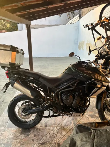 Tiger 800 XCA único dono