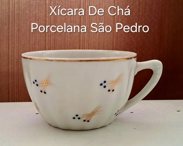 Xícara de chá vintage da marca Porcelana São Pedro