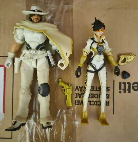 Overwatch Hasbro Cassidy (McCree) e Tracer