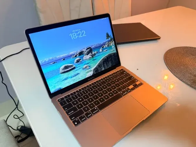 MacBook Air M1 13? 8GB RAM e SSD 256GB - Excelente Estado