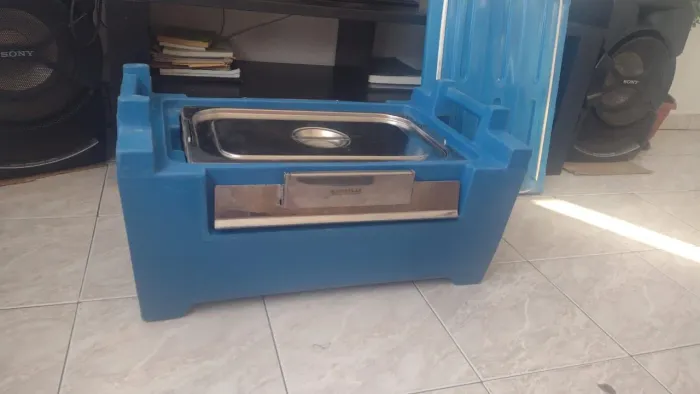 Vendo caixa Hotbox com cuba por R$500. Retirada em Realengo 