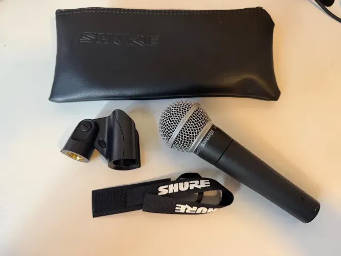 Shure SM58 LC - Microfone bastão vocal cardióide dinâmico
