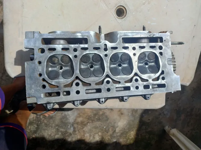 Cabeçote Renault Clio/Peugeot 206