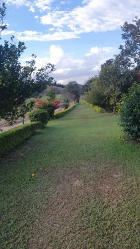 Sítio espetacular em esmeraldas (oportunidade)