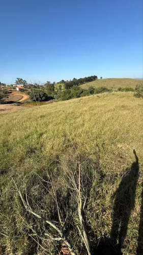 LINDA CHÁCARA (TERRENO) COM VISTA PRIVILEGIADA
