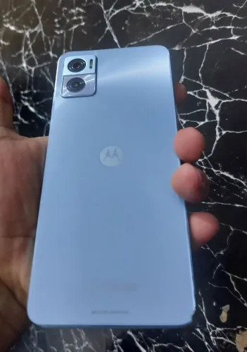 Vendo moto e22 sem novo