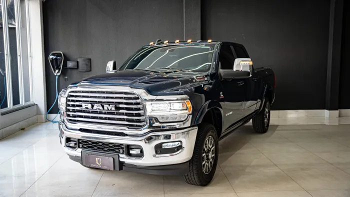 Ram 3500 Limited Longhorn 6.7 TB CD Diesel 2024
