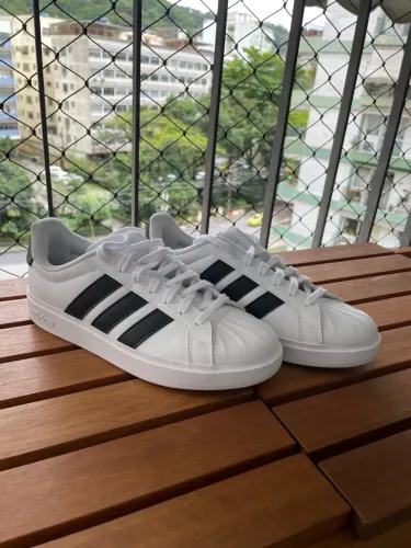 Tênis ADIDAS