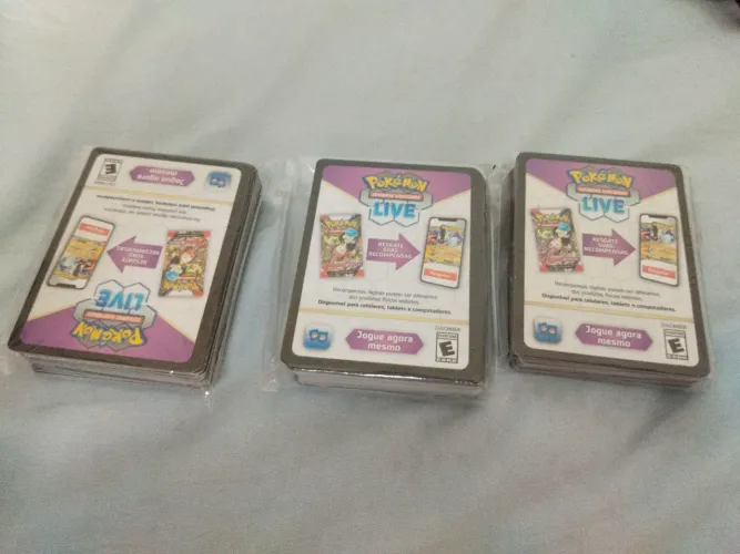 Vendo 146 códigos de jogo online pokémon TCG