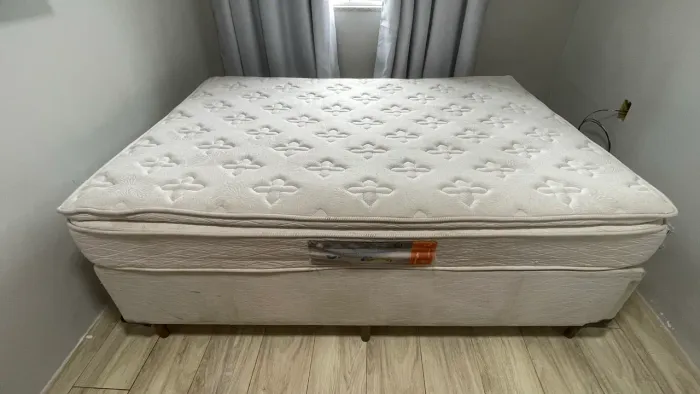 Cama box casal