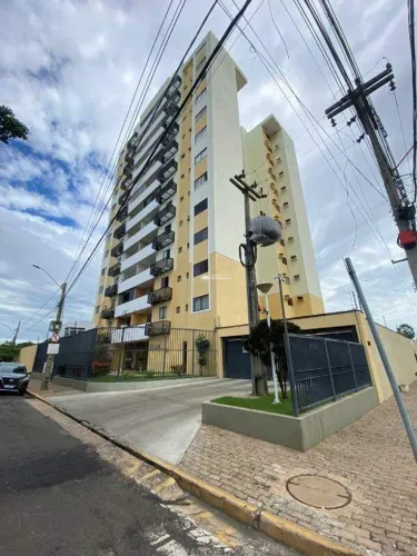 APARTAMENTO COM DUAS VAGAS DE GARAGEM COBERTA NO BAIRRO ILHOTAS