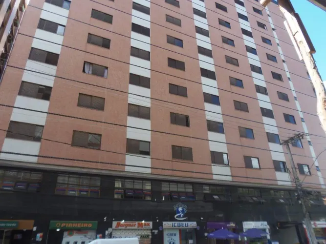 Sala Comercial de Frente no Centro de Viçosa/MG (275m²) | 5 Banheiros | 2 Vagas