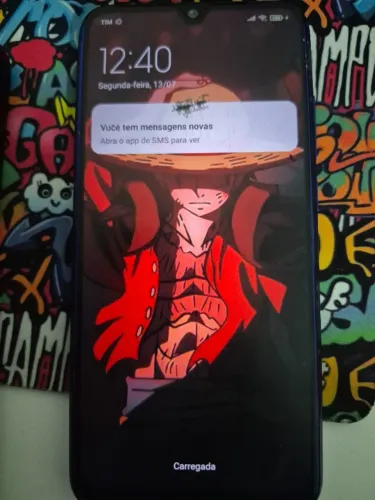 Celular Redmi usado "com algumas manchas visuais, mais nao atrapalha em nada"
