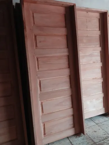 Portas de andiroba