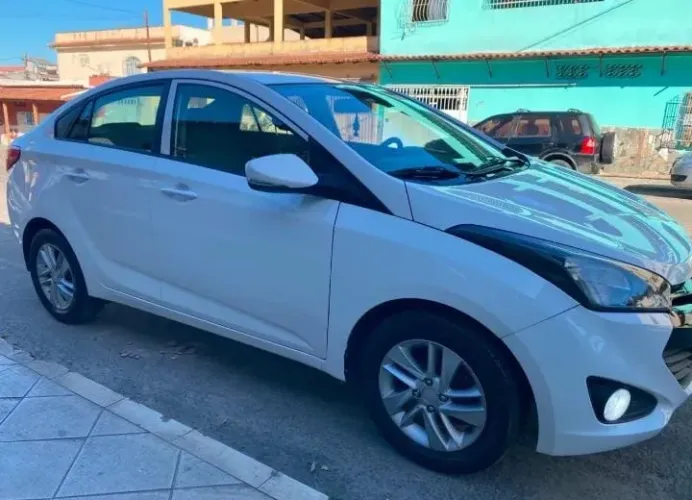 Hyundai HB20S Premium 1.6 Flex 16V Aut. 4P 2014