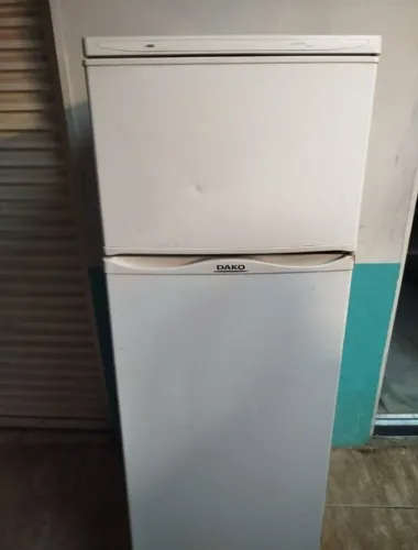 Geladeira Dako usada com freezer