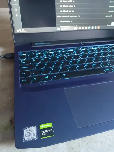 Notebook Lenovo IdealPad 3 15IMH05