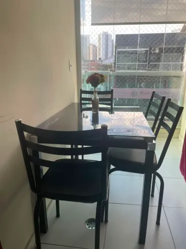 Mesa e 4 cadeiras vidro preto