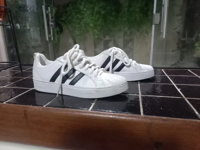 Adidas branco n° 38 (original/semi-novo)