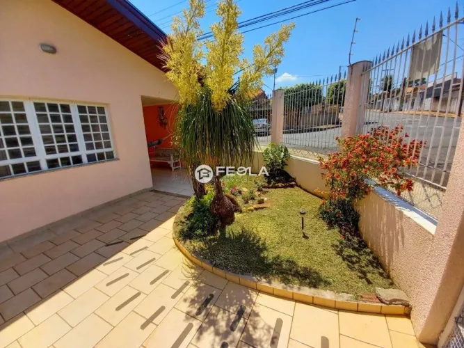 Casa à venda em Americana, Antônio Zanaga I, com 3 quartos, com 197.26 m²