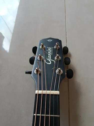 Violão Baby Gianini