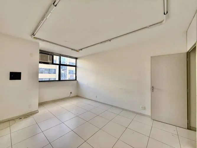 (82649) para aluguel - Sala com , no Savassi