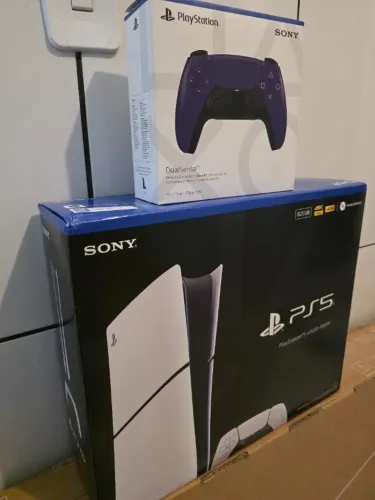 Playstation5 Digital 825GB Lacrado sem uso