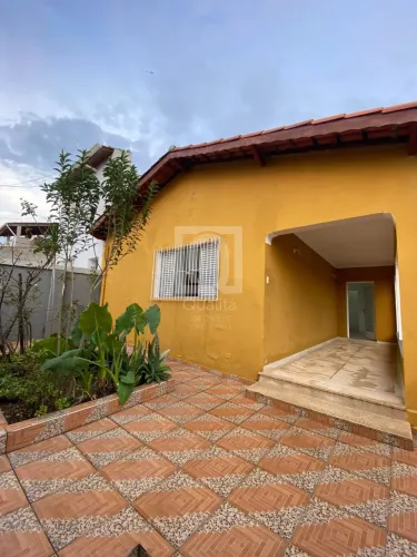 Casa Térrea à Venda na Zona Leste de Sorocaba | 3 Dormitórios | Suíte | Edícula | 6 Vagas