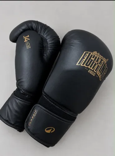 Luva de Boxe 14 OZ Preta e Dourada