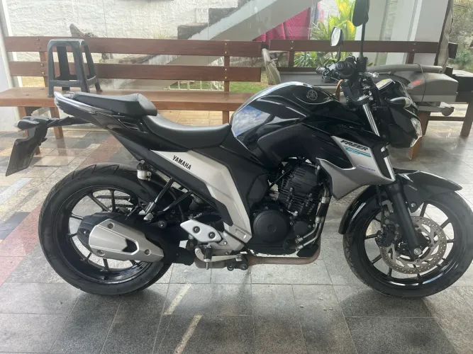 Yamaha Fazer 250 Revisada, km baixo 