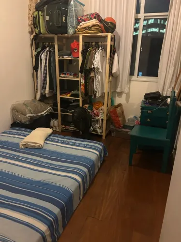 Quarto na Lapa RJ em AP mobiliado (Pra curtos períodos)