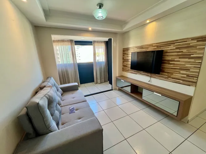 Lindo 3 quartos com vista mar situado na segunda quadra da praia de Ponta Verde