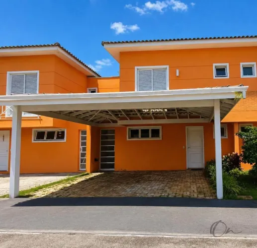 Casa em condomínio para Locação Granja Viana | 3 Dormitórios, Quintal com Churrasqueira