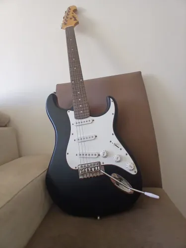 Guitarra memphis mg32