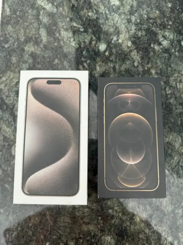 Caixa 15 pro max e 12 Pro 