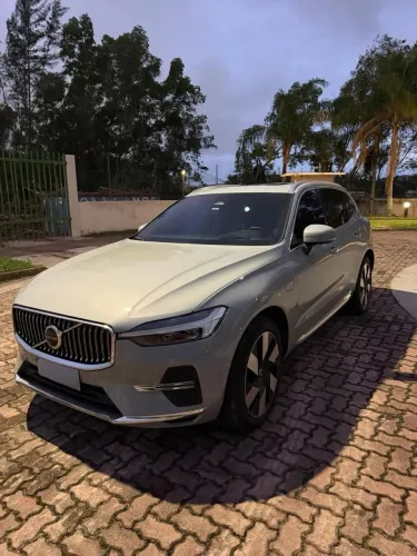Volvo XC-60 T-8 Ultimate 2.0 AWD (híbrido) 2024