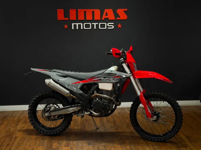 MXF 250FI Cinza 2026 - Apenas 200 KM.