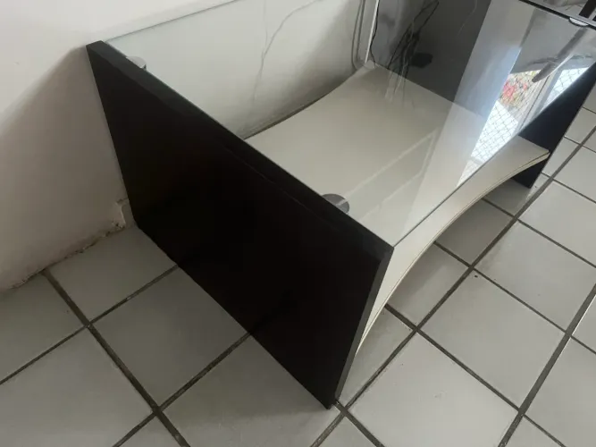 Centro de vidro em perfeito estado