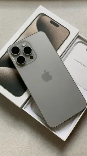 Iphone 15 8/256 Pro max em ótimo estado