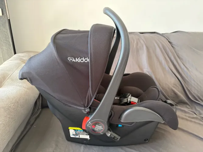 Bebê conforto Kiddo