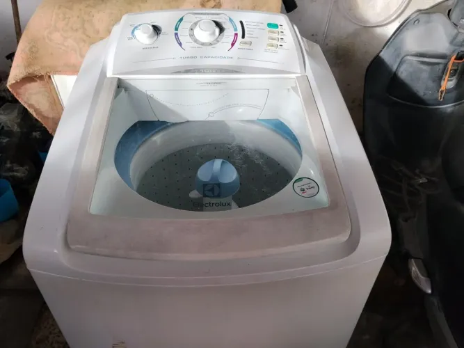 Máquina de lavar Electrolux 10kg semi nova revisada