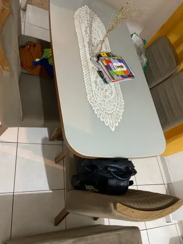 Mesa com 6 lugares